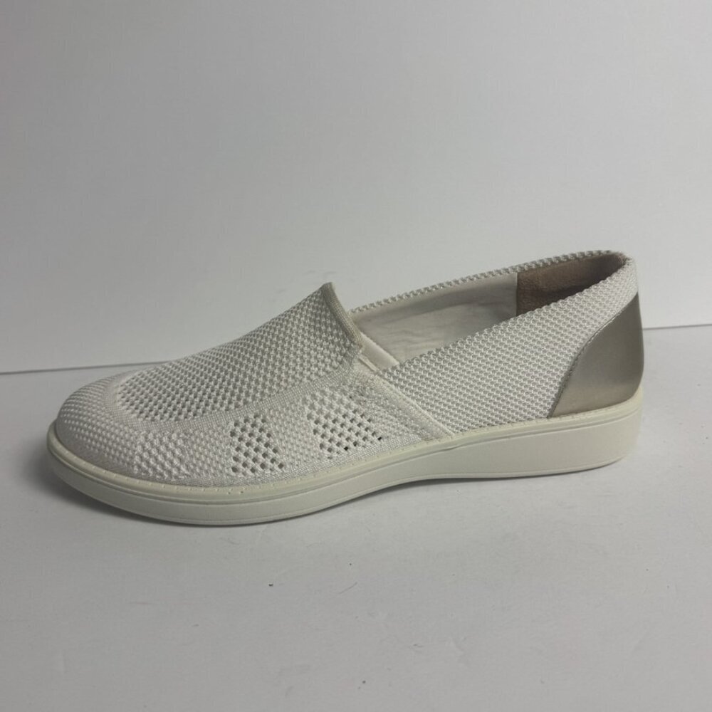 Bzees Womens Athena Slip On White Size 10 M